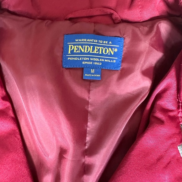 Pendleton Women's Quilted Jacket - Picture 3 of 5